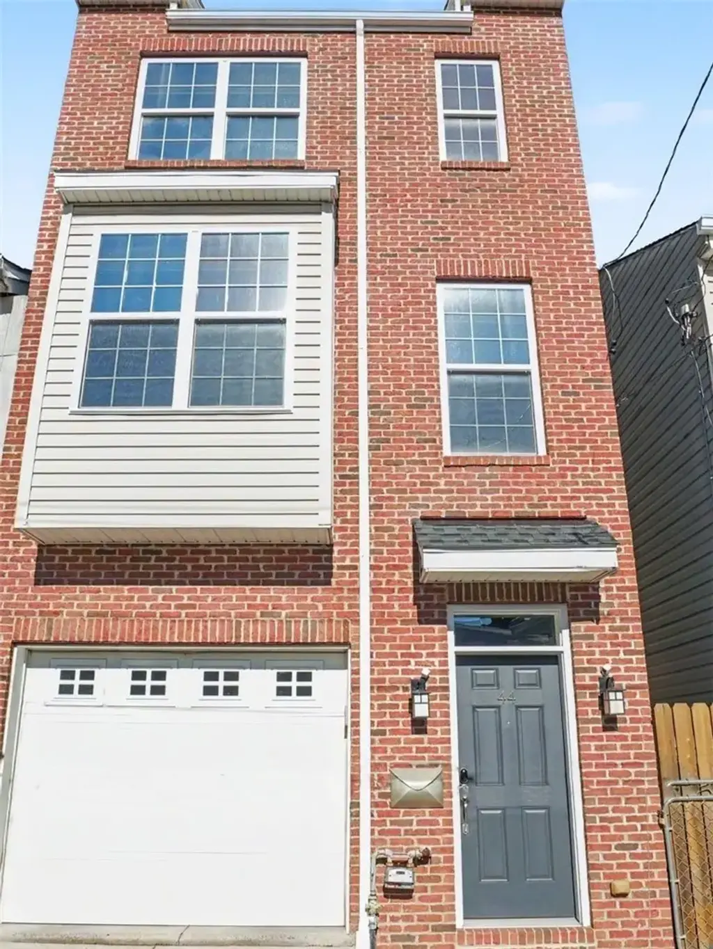 44 Uxor Way, South Side
