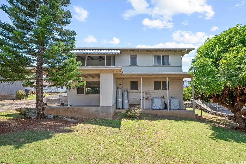 1992 Naio Street, Honolulu