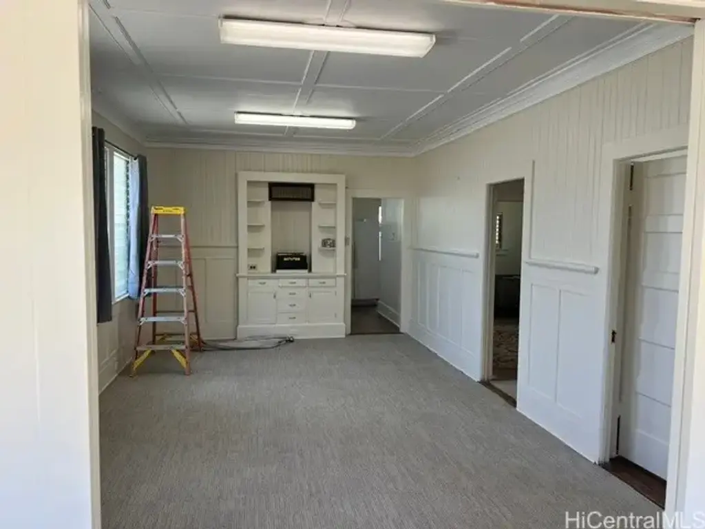 3232 Brokaw Street, Honolulu