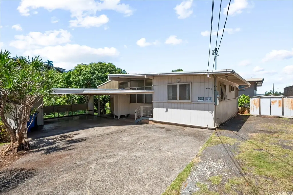 1996 Naio Street, Honolulu