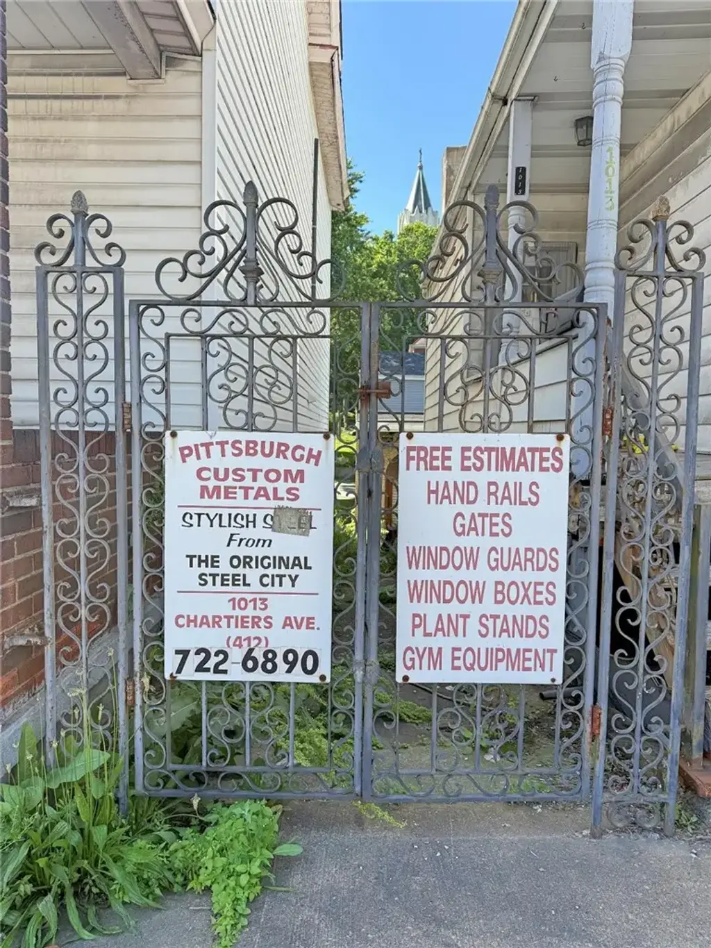 1013 Chartiers Avenue , McKees Rocks