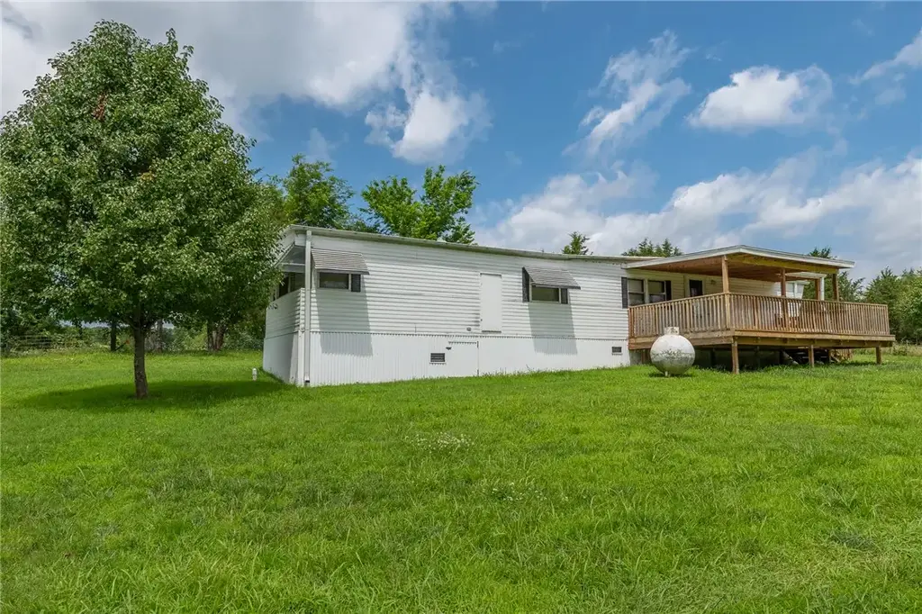 2403 Highway 202, Yellville