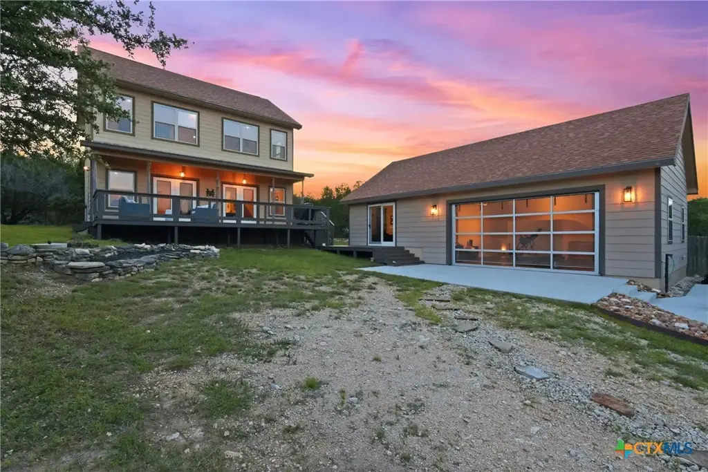 1210 & 1230 Persimmon Pass, Fischer