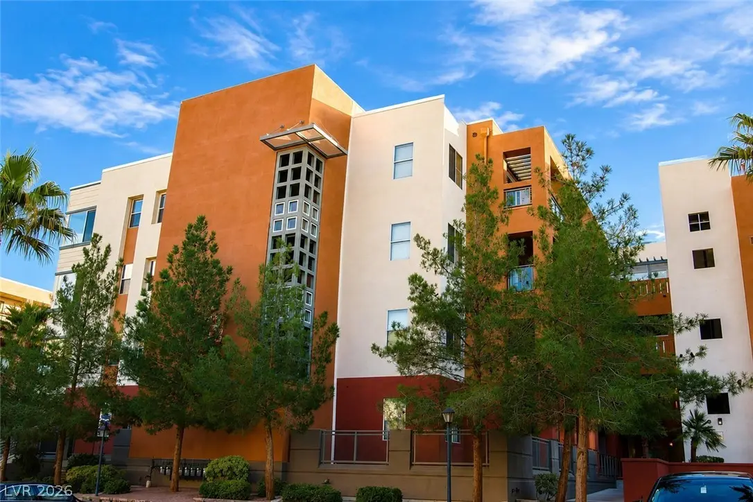 43 E Agate Avenue 302, Las Vegas