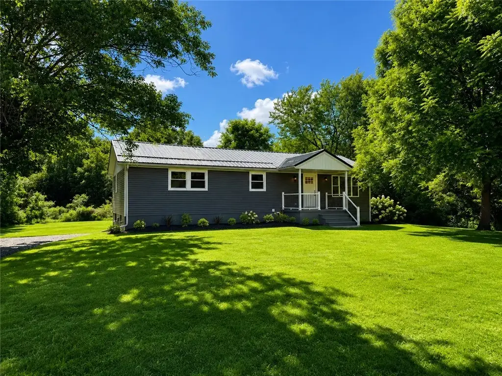 141 Lakeside Drive , Neshannock