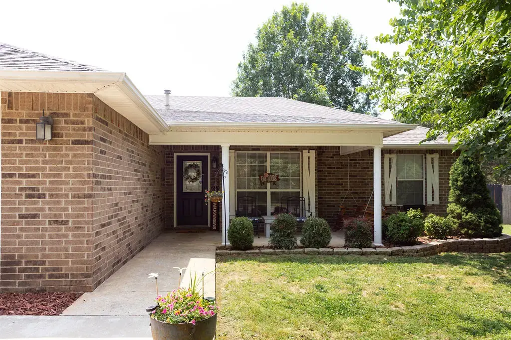 803 Cedar Lane, Prairie Grove