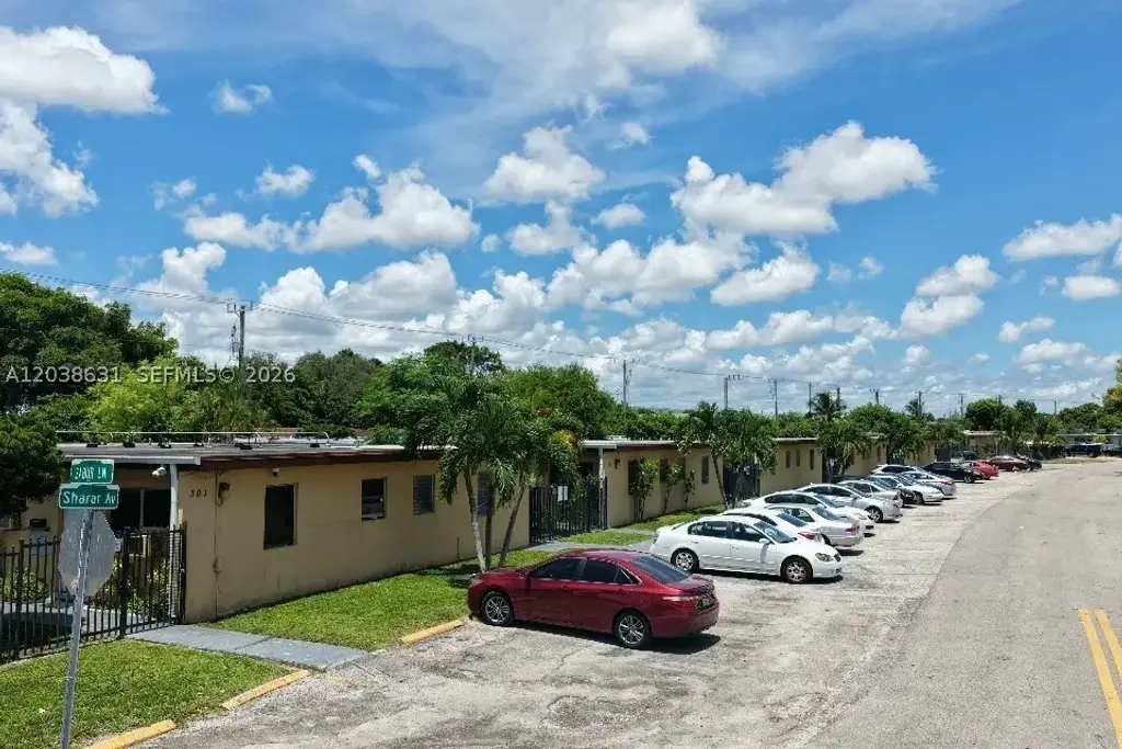 361 Sharar Ave 6, Opa Locka