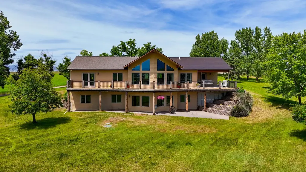 38614 Round Butte Road, Ronan