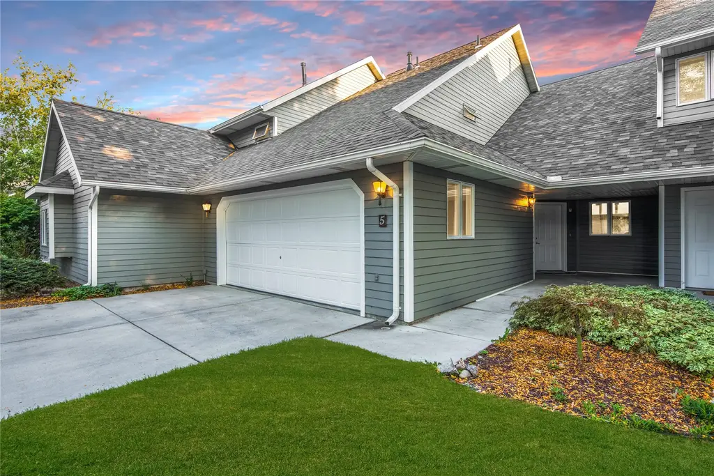 5 Cheyenne Trail, Hamilton
