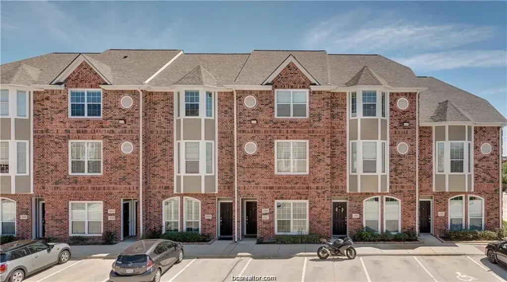 1198 Jones Butler Road 406, College Station