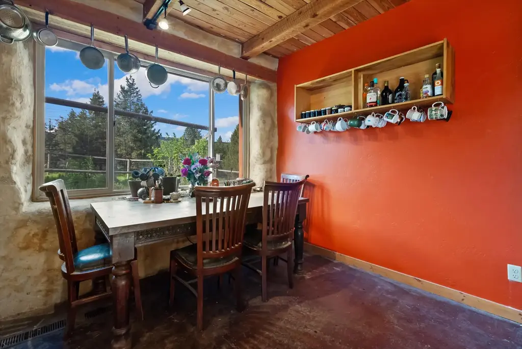 2950 Lower Lost Prairie Road, Marion