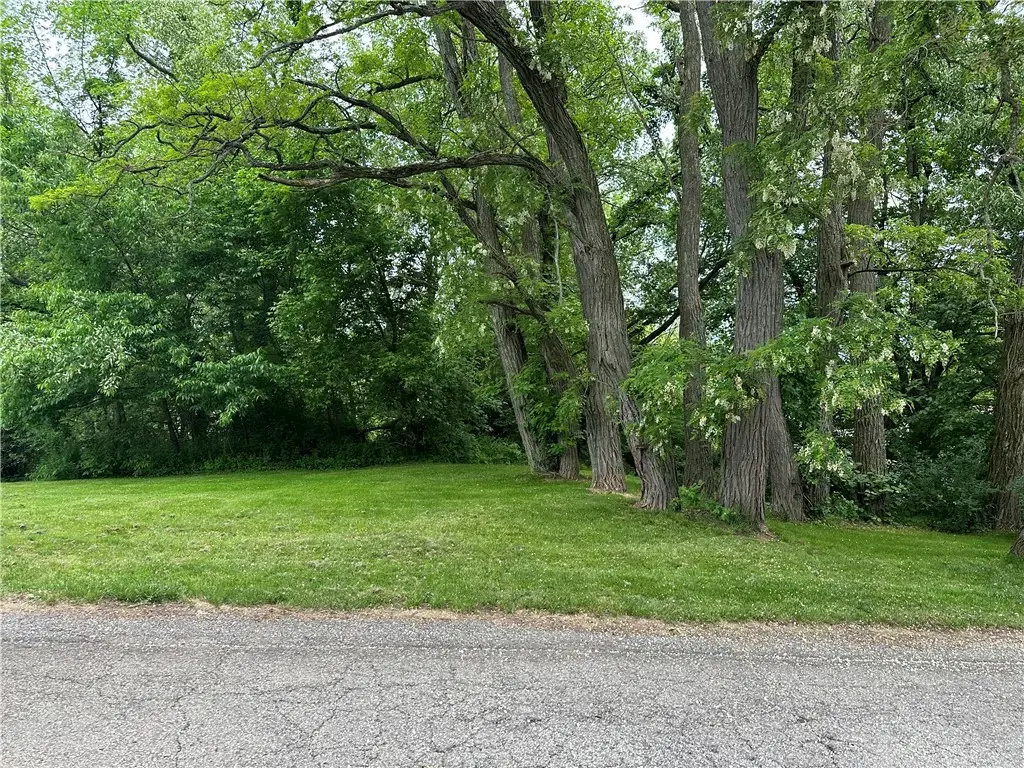 625 Hall Avenue, Hopewell