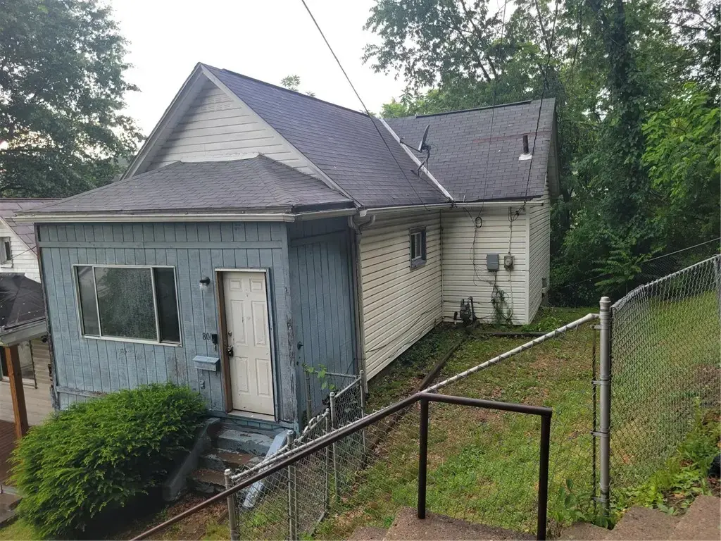 800 6th Street , Stowe