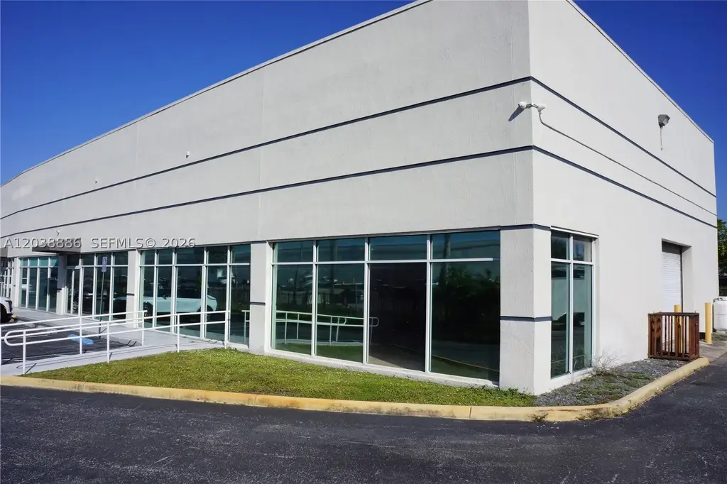 755 Nw 167th St, Miami Gardens