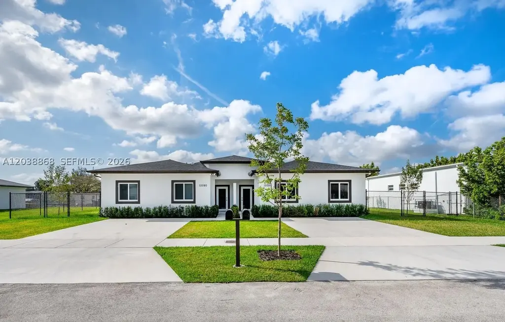 12080 & 12090 Sw 213th St, Miami