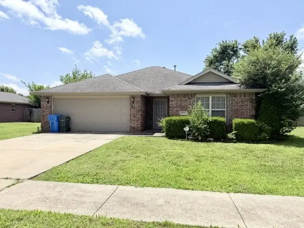 3791 W Mahogany Drive, Fayetteville
