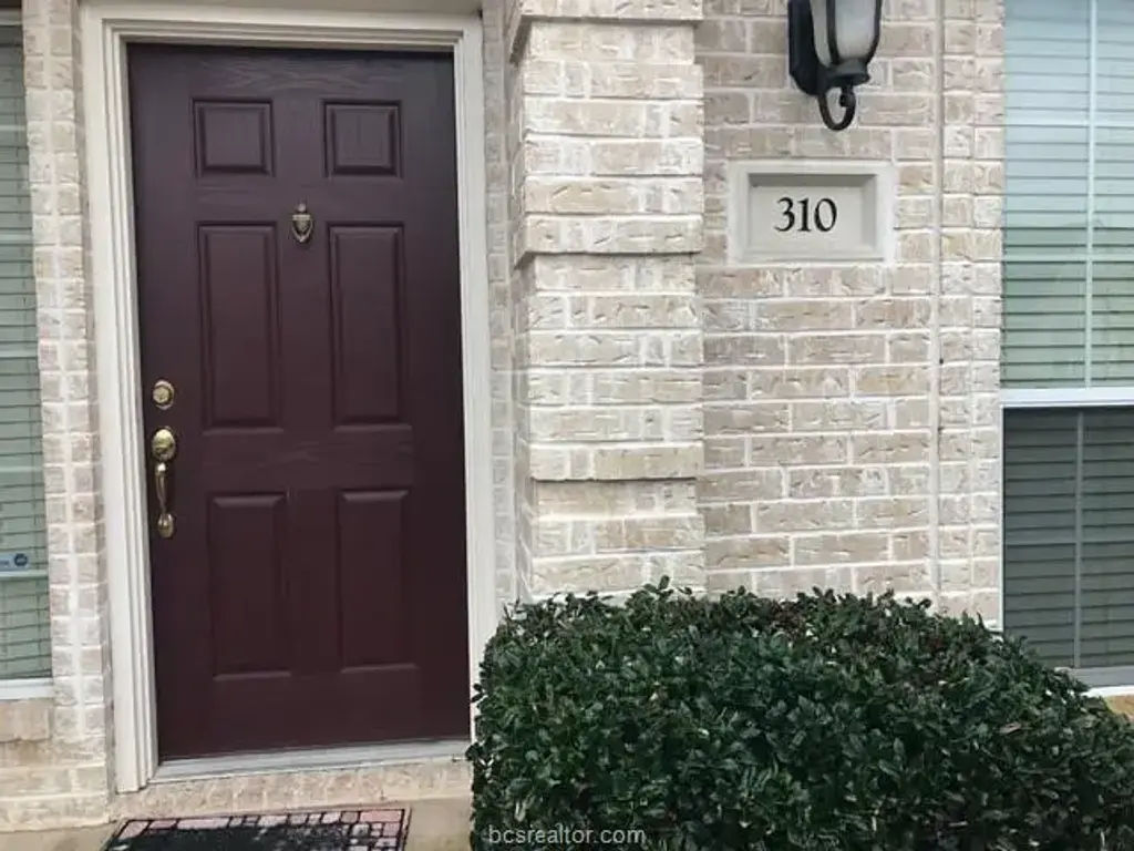 310 Fraternity, College Station