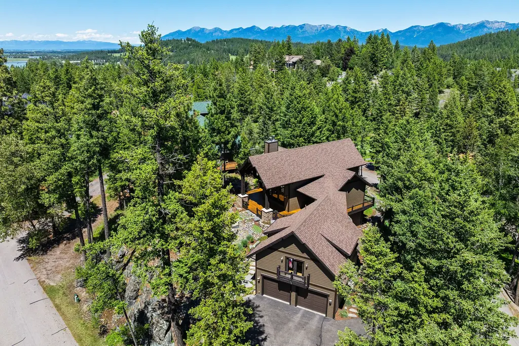 129 Bjork Drive, Bigfork