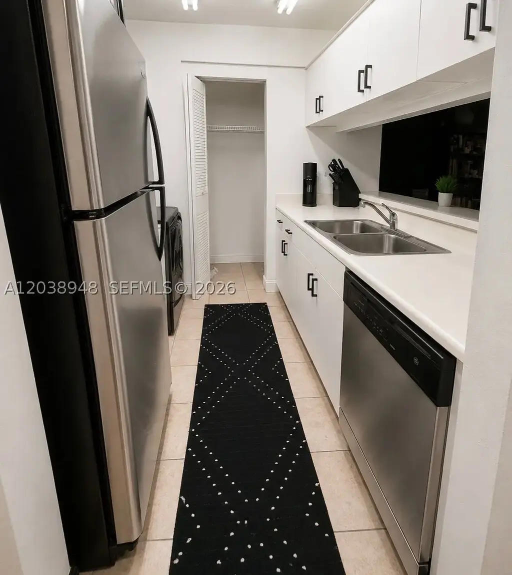 800 N Miami Ave E-305, Miami