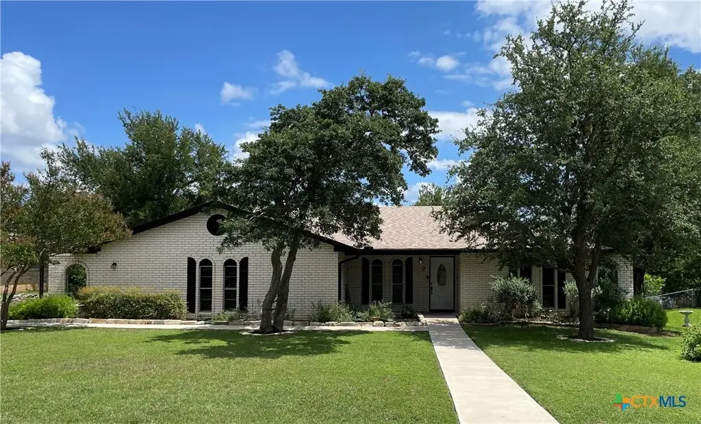 17 Oakmont Circle, Belton