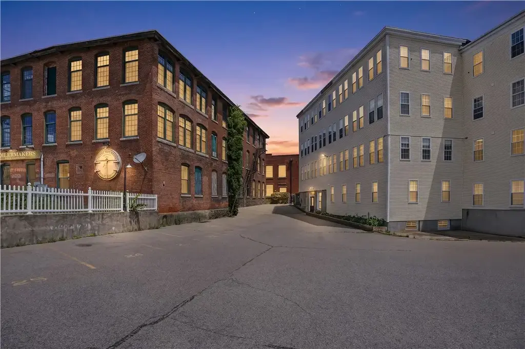148 Bernon St # 7, Woonsocket