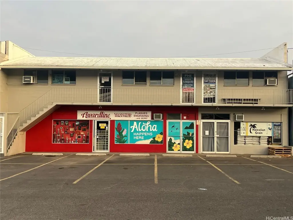 94-877 Farrington Highway, Waipahu
