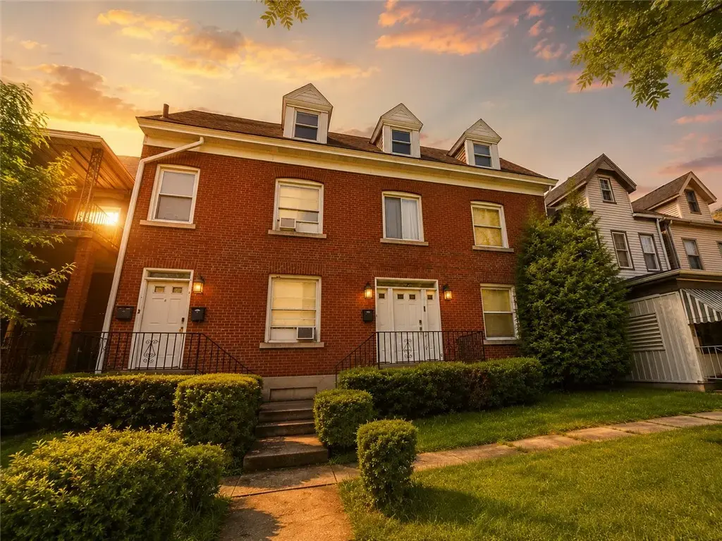 224-226 Pacific Avenue , Friendship Park