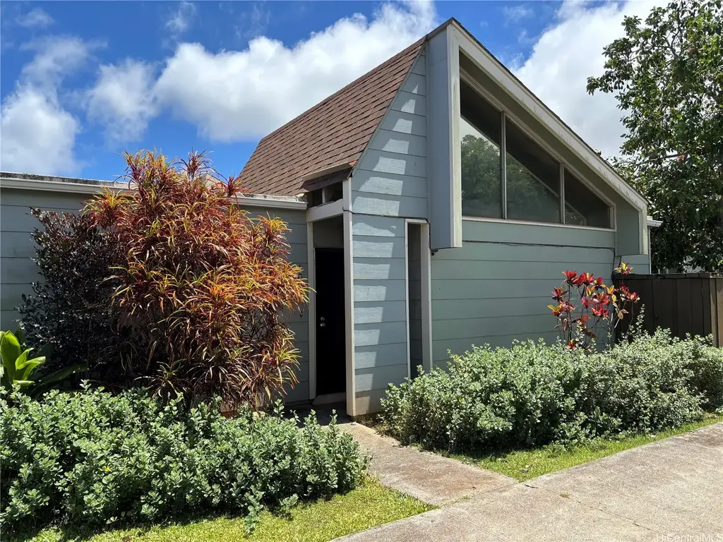94-413 Lanikuhana Place # 1084, Mililani