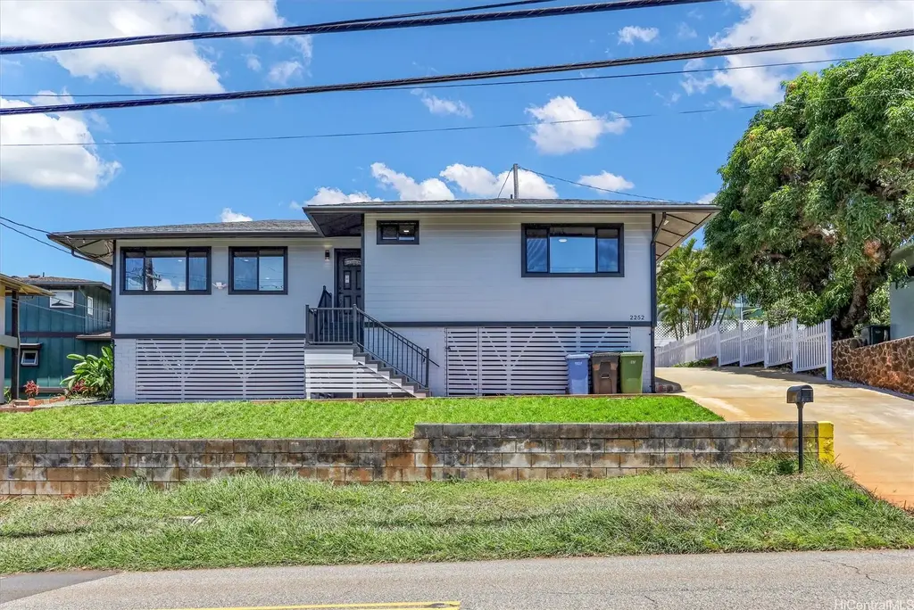 2252 Aulii Street, Honolulu