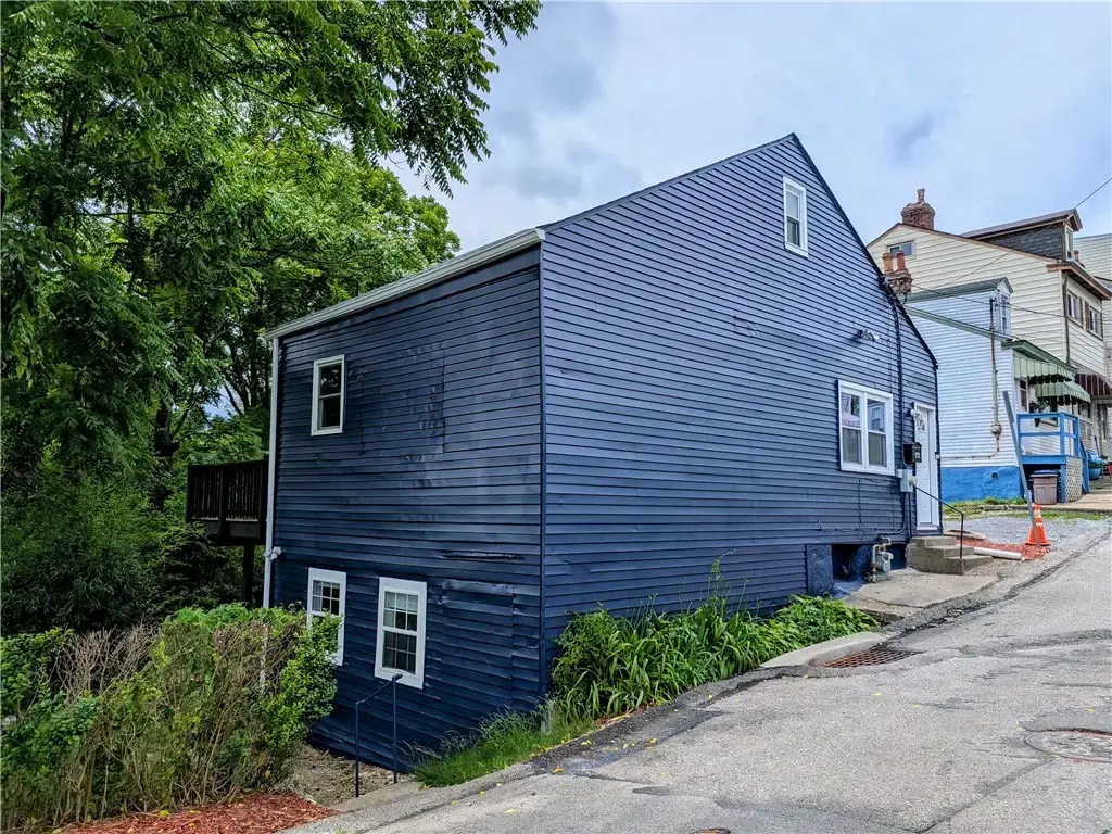 1938 Shamokin Street, South Side