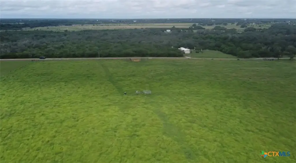 901 Walker Road, Goliad
