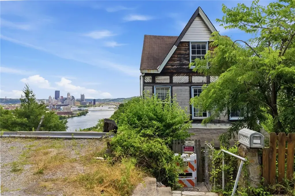 31 Conestoga Street , Sheraden