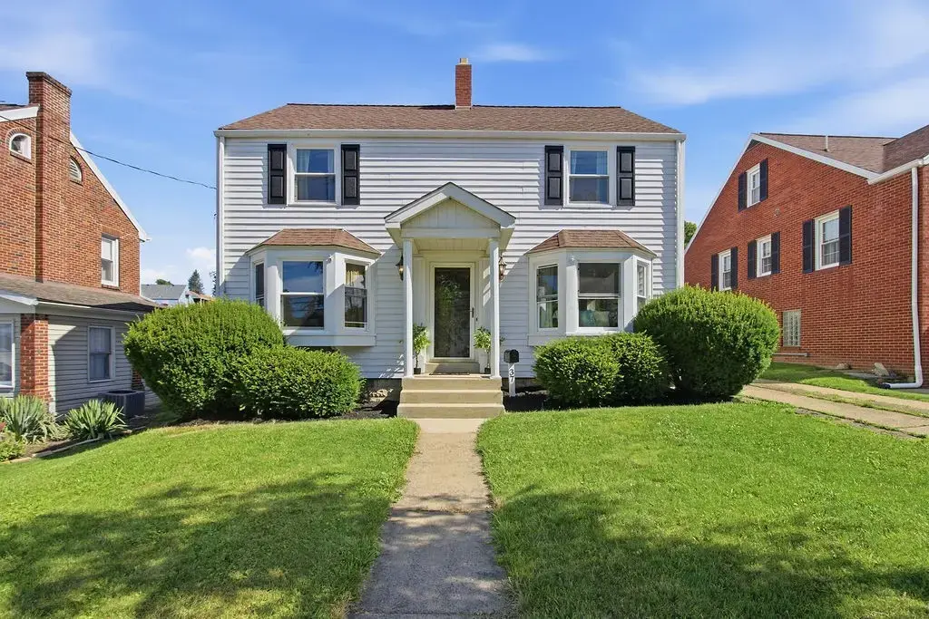 37 Colonial Heights, South Strabane