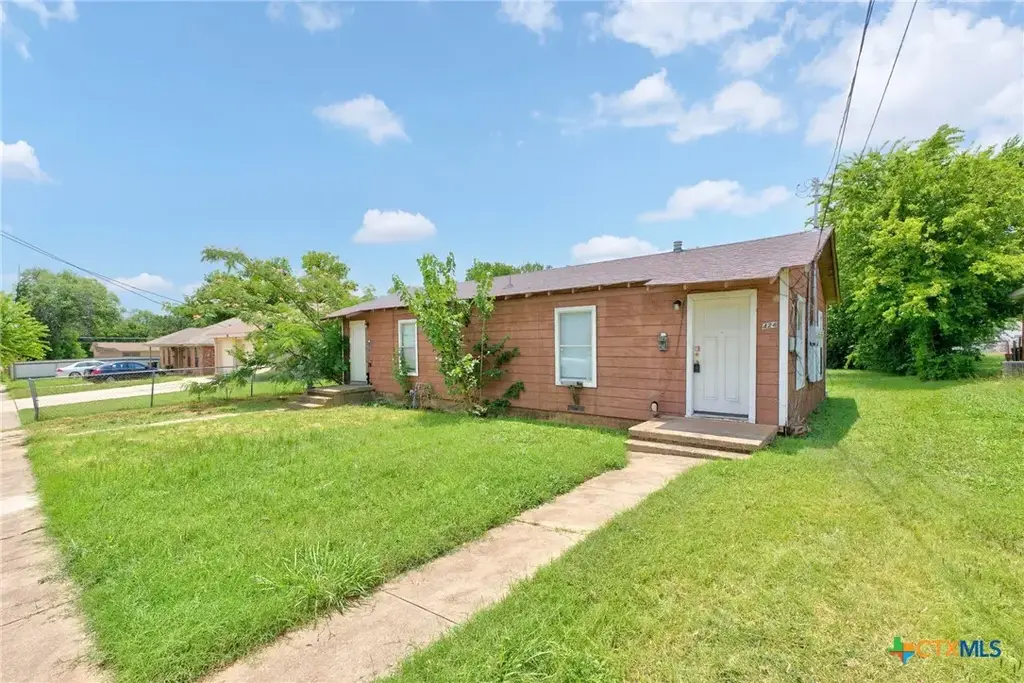 422 W Green Avenue, Killeen