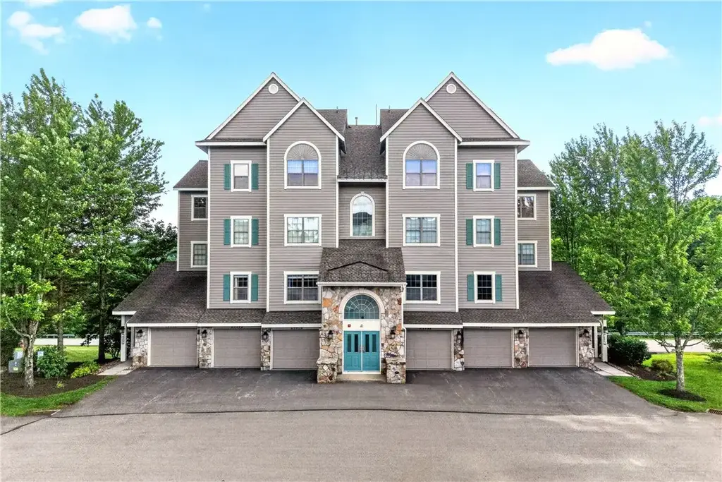 8134 Stonegate Drive , Seven Springs Resort
