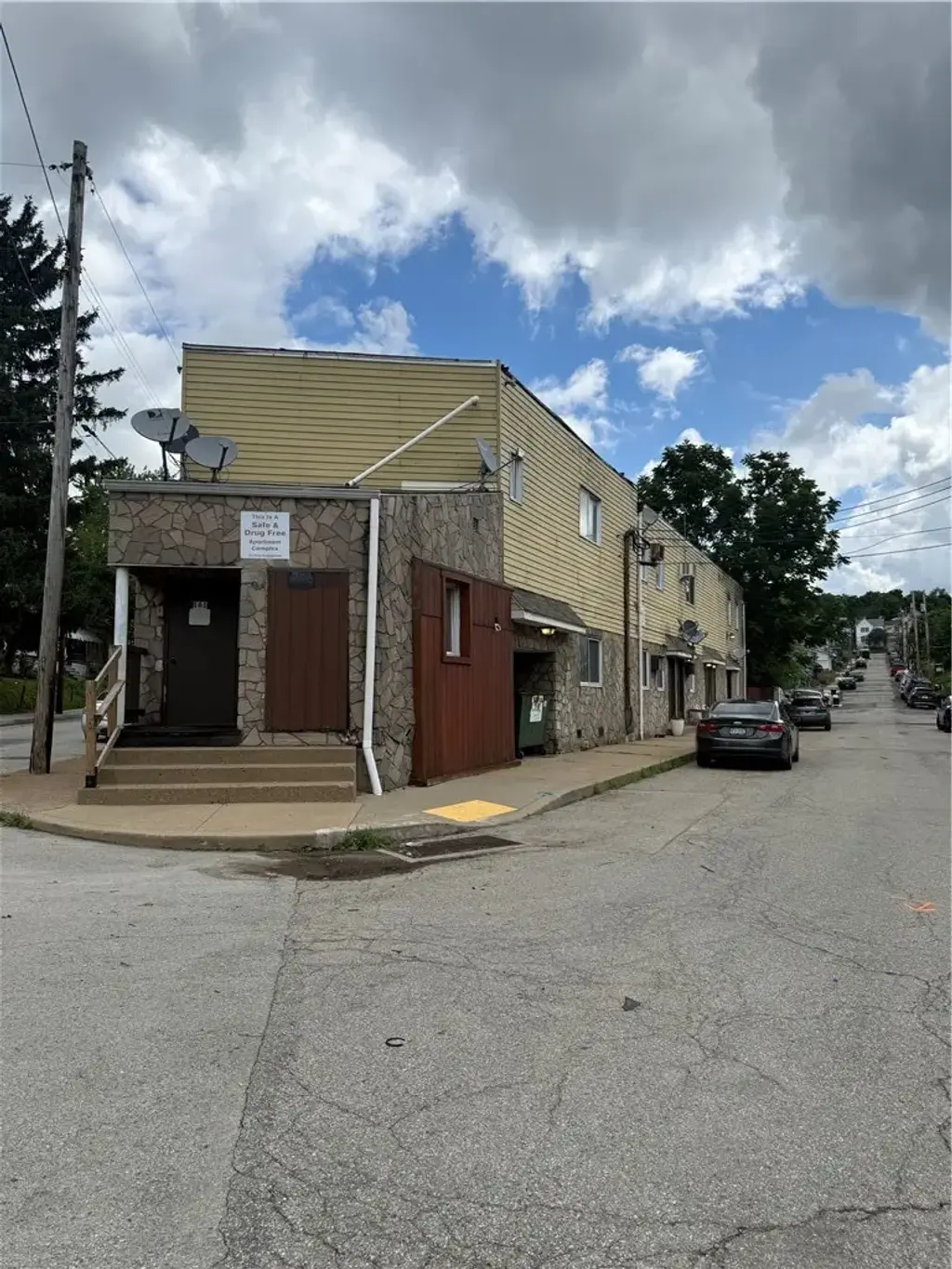 161 Hall Avenue , City of Washington