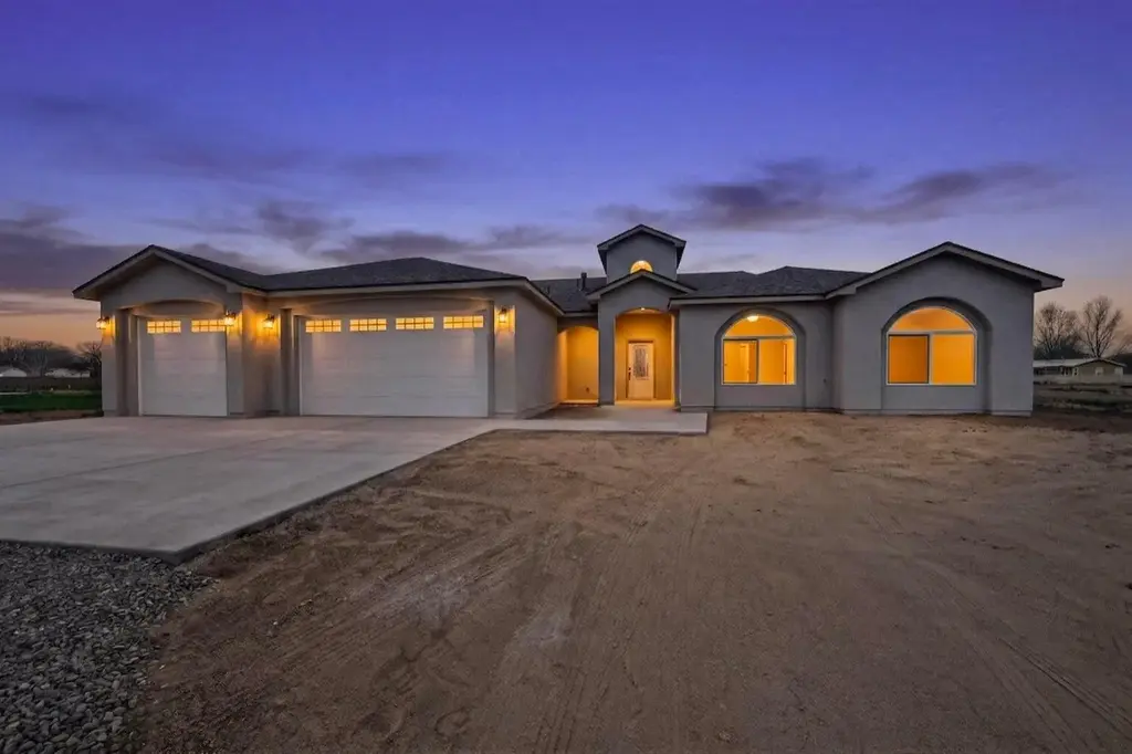 9 Leibel Court, Los Lunas