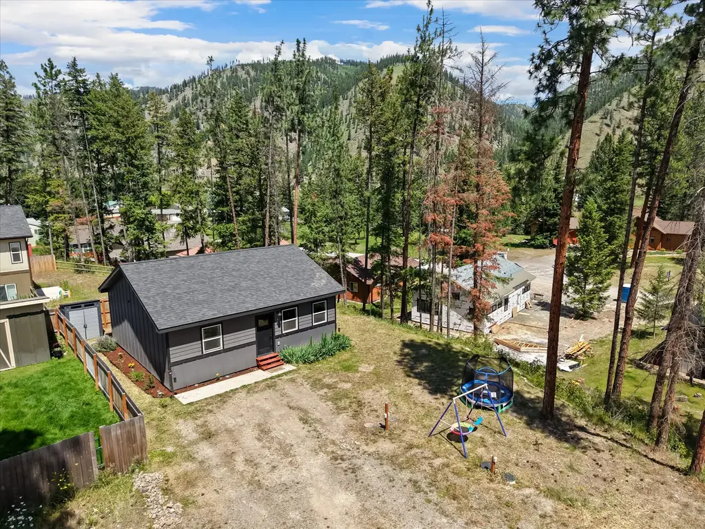 305 Alces Court, Superior