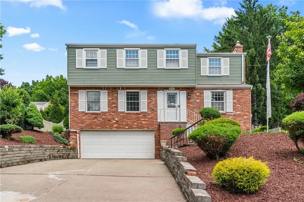 6111 Great Dane Drive , Bethel Park
