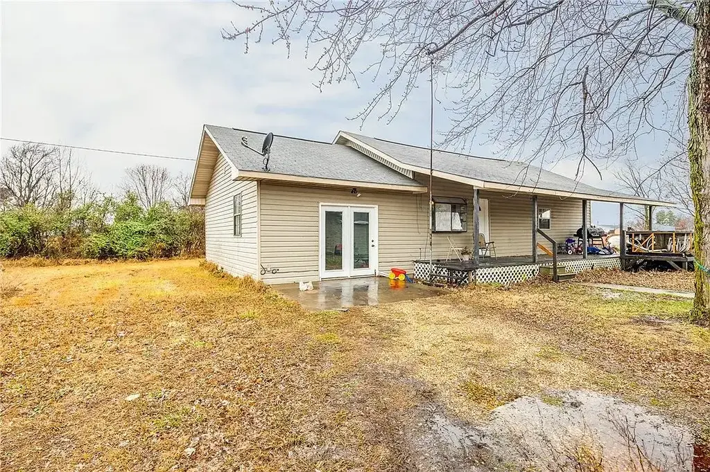 23540 Highway 12, Gentry
