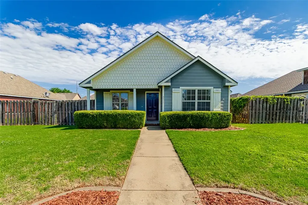 3814 Ridgepointe Avenue, Bentonville