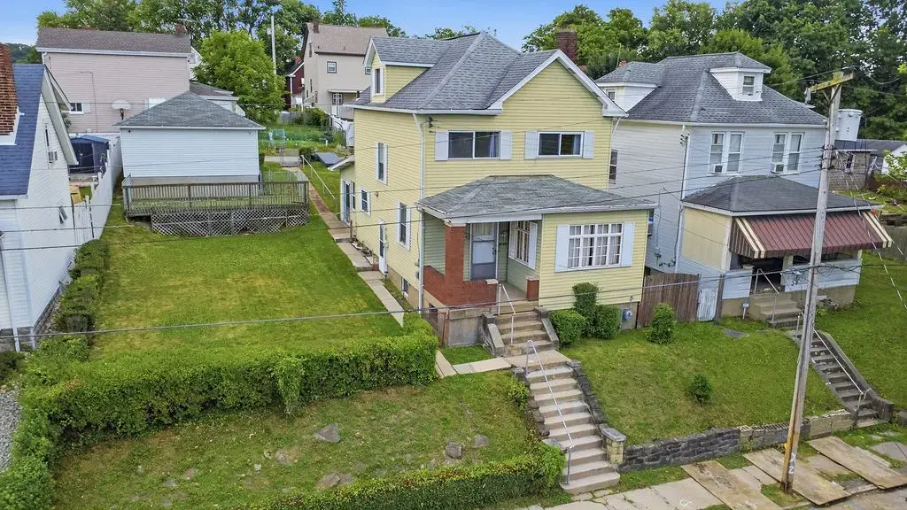 2705 Cleveland Street , McKeesport