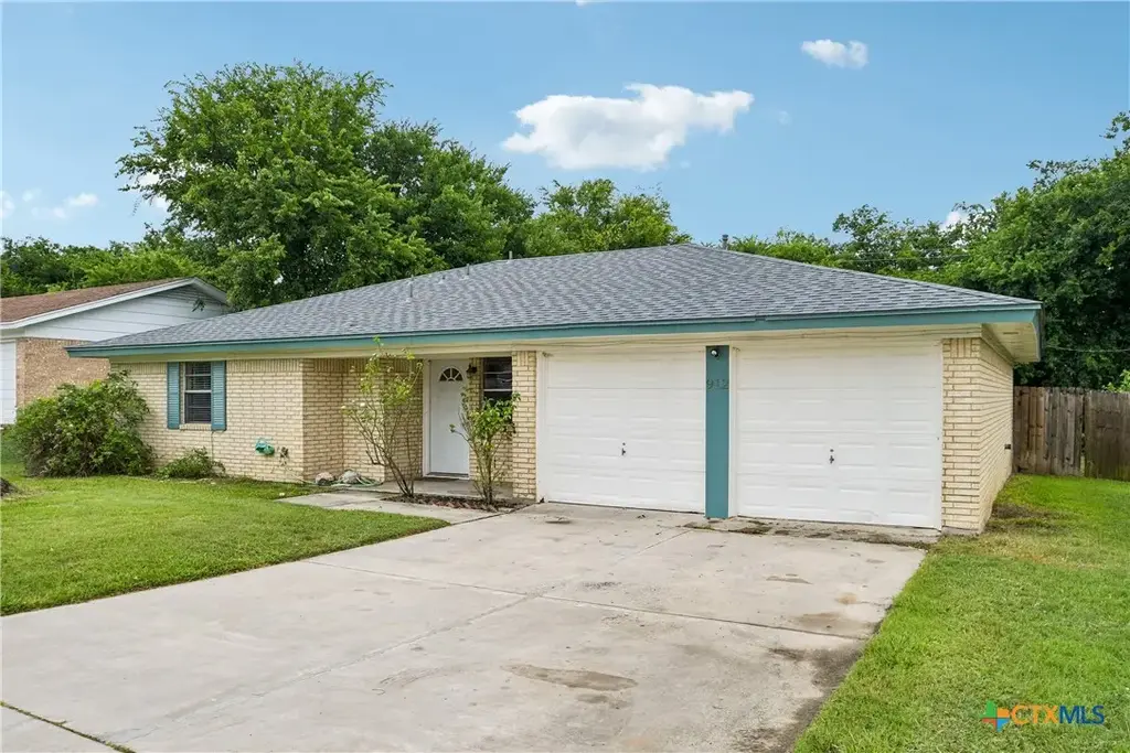 912 Edwards Street, Copperas Cove