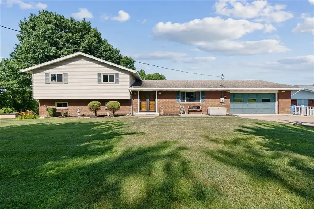 170 Summit Drive , North Huntingdon