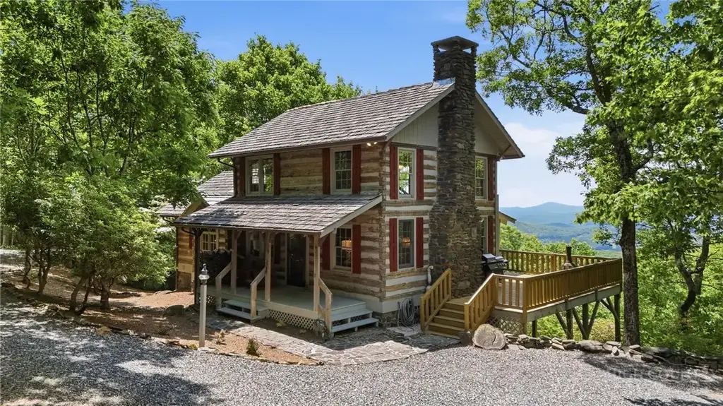 319 Sundance Road, Todd