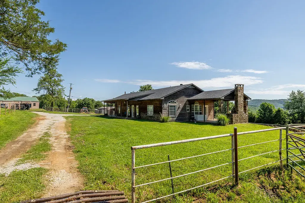 17068 Hazel Valley Road, Fayetteville