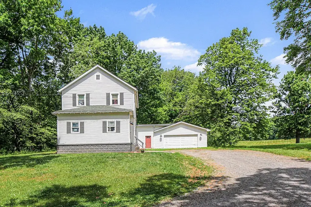 2385 River Road , Hermitage
