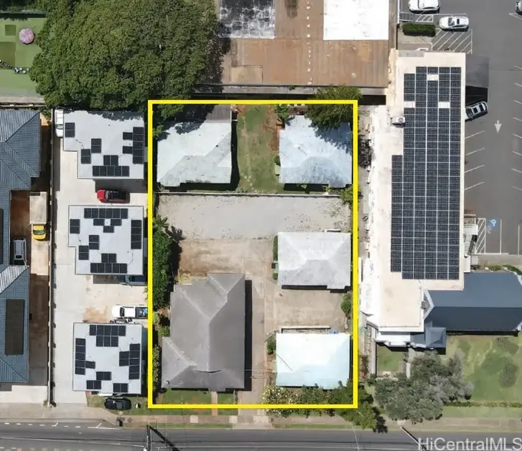 3513 Harding Avenue, Honolulu