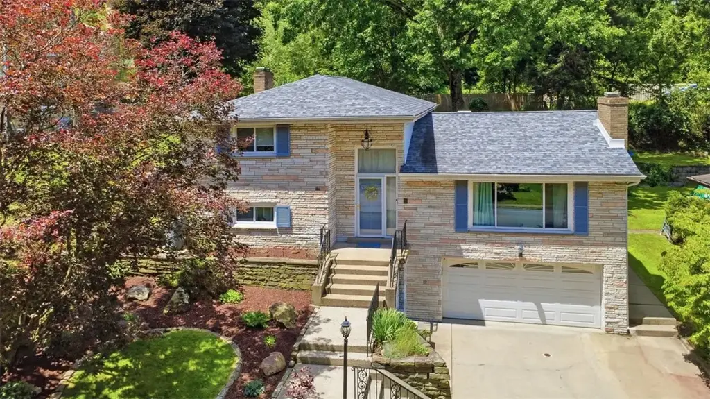 6725 Verona Road , Verona