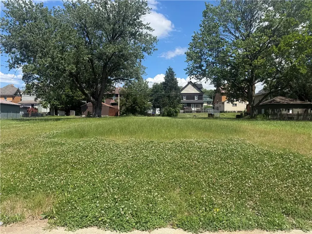509 New Castle Avenue , Sharon